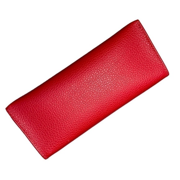 GUESS RED VEGAN LEATHER SUNGLASSES CASE - Picture 3 of 3
